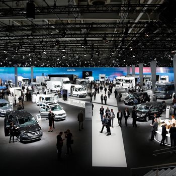 【MERCEDES-BENZ 】IAA  2016 展台设计分享